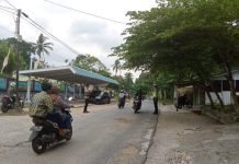 Tim Lantas Polres Lingga Hadir di Lokasi Rawan Terjadi Kecelakaan Tim Lantas Polres Lingga Hadir di Lokasi Rawan Terjadi Kecelakaan