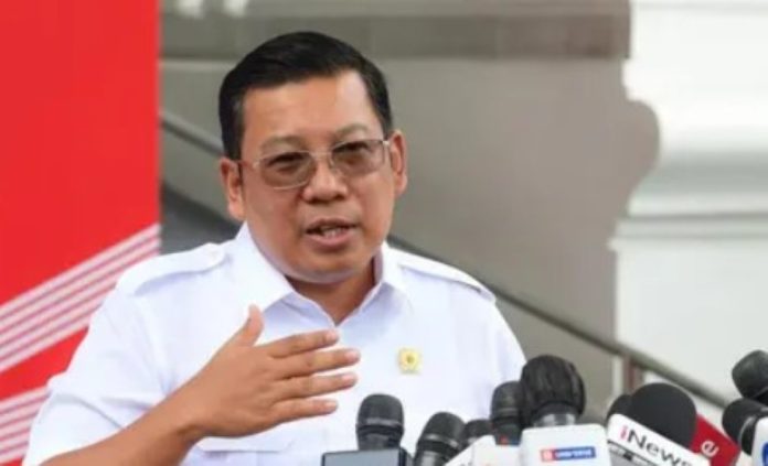 Arief Prasetyo Adi 1 Arief Prasetyo Adi 1