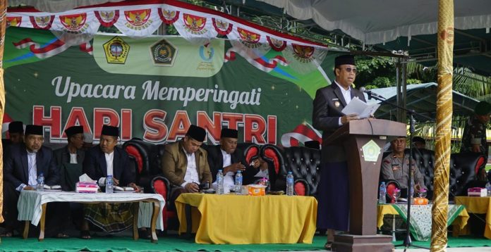 Peringatan Hari Santri 2023 dipusatkan pada lapangan pondok pesantren Hidayatullah, Sememal, Kelurahan Pasir Panjang,