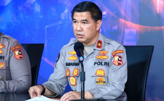 Kapolri Listyo Mutasi Dankorbrimob dan 6 Kapolda Baru Kapolri Listyo Mutasi Dankorbrimob dan 6 Kapolda Baru