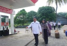 Sekda Bintan Tinjau Penerapan Aplikasi si Cantik di SPBU Nelayan Kawal Sekda Bintan Tinjau Penerapan Aplikasi si Cantik di SPBU Nelayan Kawal