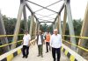 Bupati Hamsuardi Bersama Dinas PUPR Tinjau Jembatan Tombang Jarung Pasbar