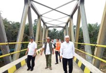 Bupati Hamsuardi Bersama Dinas PUPR Tinjau Jembatan Tombang Jarung Pasbar