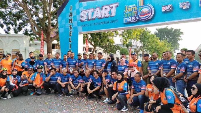 Rudi-Marlin Lepas Peserta Jamselinas XI