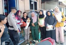 16 KK Warga Stunting di Tarempa dapat Bantuan Sembako dari Camat dan Lurah Stunting Tarempa