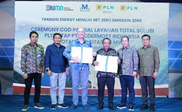 Wujudkan Energi Terbarukan, PLN Batam Mengoperasikan Layanan Total Solusi PLTS Atap PT Mc Dermott