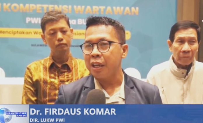 Direktur UKW PWI Pusat