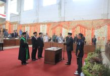 PAW Anggota DPRD Pasbar Partai PAN dan Partai Hanura Dihadiri Bupati Hamsuardi Dan Wabup Risnawanto