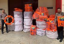 Polda Kepri Terima Bantuan 60 Life Jaket dan LifeBuoy dari Jasa Raharja Kepri Life Jaket Polda Kepri