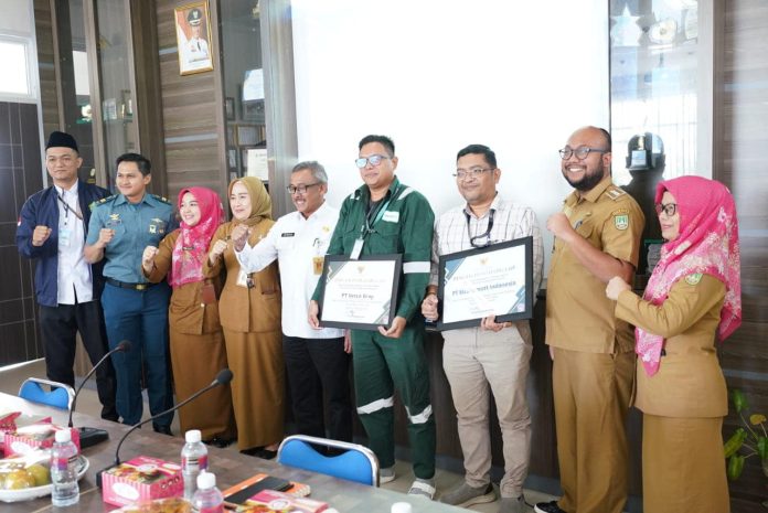 Peduli Stunting, Pemko Batam Beri Penghargaan PT Mcdermott dan PT Vetco Gray