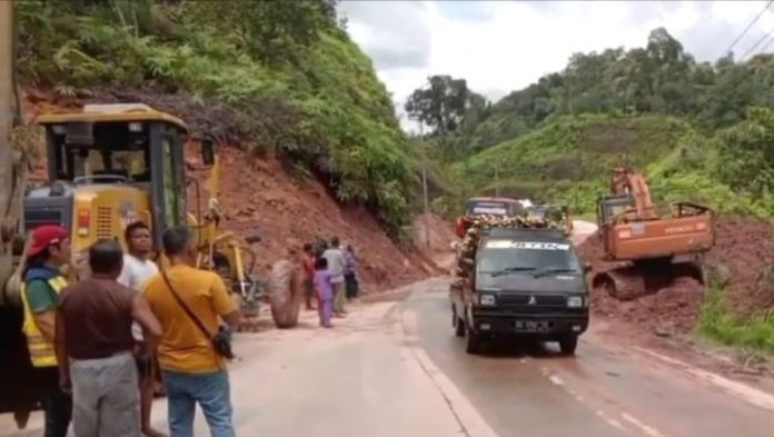 Akses Jalan Lintas Riau-Sumbar di Tanjung Alai, Kampar, Telah Dibuka