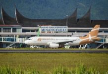 Bandara Internasional Minangkabau Kembali Normal Setelah Erupsi Gunung Marapi Bandara Internasional Minangkabau Kembali Normal Setelah Erupsi Gunung Marapi