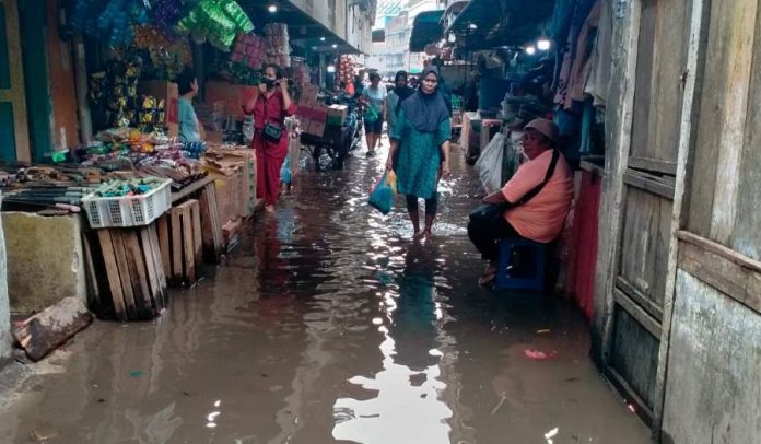 Banjir Rob di Kawasan Lorong Gambir Pelantar 2 Tanjungpinang
