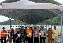 Danposal Wakili Danlanal Tarempa Dampingi Gubernur Kepri Kunker di Jemaja Danposal Wakili Danlanal Tarempa Dampingi Gubernur Kepri Kunker di Jemaja