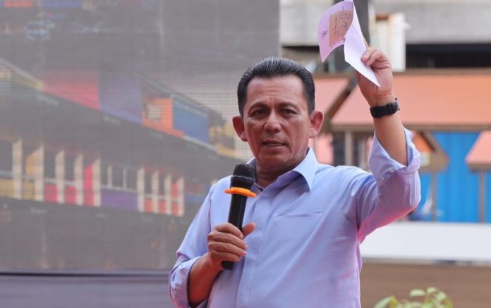 Gubernur Ansar Bantah Tudingan Meminta Uang kepada Masjid