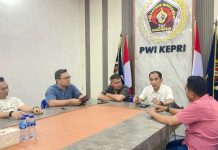 PWI Kepri dan BUMN Gelar Uji Kompetensi Wartawan: Peluang Emas Tingkatkan Profesionalisme PWI Kepri dan BUMN Gelar Uji Kompetensi Wartawan