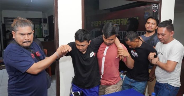 Perampok Sadis RC Tewas dalam Baku Tembak dengan Petugas- 2 Polisi Kena Tembak Perampok Sadis RC Tewas dalam Baku Tembak dengan Petugas