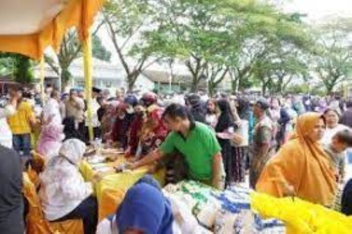 Perangi Inflasi, Pemprov Riau Siapkan Anggaran Rp1,3 Miliar untuk Pasar Murah Pemprov Riau Siapkan Anggaran Rp1,3 Miliar untuk Pasar Murah