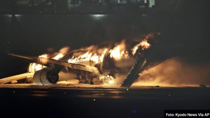 Tabrak Pesawat Japan Airlines, 5 Penumpang Pesawat Bantuan Gempa Tewas Terbakar