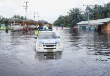 Banjir Masih Melanda Kabupaten Pelalawan, Riau: Sudah Ribuan Rumah Terendam Banjir Masih Melanda Kabupaten Pelalawan, Riau
