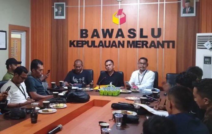 Bawaslu Kepulauan Meranti Rekomendasikan Penghitungan Ulang Bawaslu Kepulauan Meranti Rekomendasikan Penghitungan Ulang