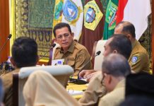 Gubernur Kepri Ansar Pimpin Rapat Evaluasi, Dorong OPD Tingkatkan Kinerja Gubernur Kepri Ansar Pimpin Rapat Evaluasi, Dorong OPD Tingkatkan Kinerja