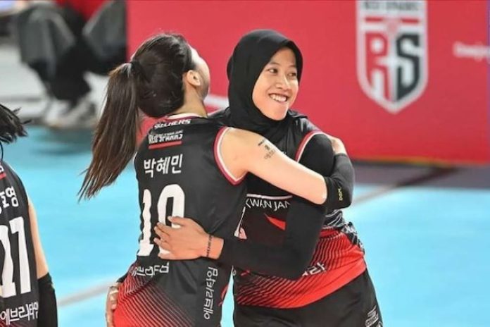 Pebola Voli Putri Indonesia, Megawati, Bawa Red Sparks