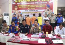 Satpolair Polresta Barelang Amankan PMI ilegal dan Hajime Hatanaka Buron Interpol Jepang Satpolair Polresta Barelang Buron Interpol Jepang