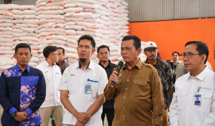 Stok Beras Kepri Aman