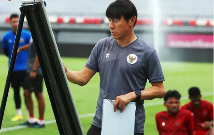Strategi Shin Tae-yong Mengangkat Timnas Indonesia