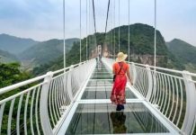 Sumatera Barat Bangun Jembatan Kaca Timbulun sebagai Destinasi Wisata Megah Sumatera Barat Bangun Jembatan Kaca Timbulun sebagai Destinasi Wisata Megah