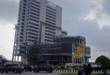 Prakiraan Cuaca Kota Batam, Jumat: Variasi Cuaca Mulai Berawan hingga Hujan Ringan Prakiraan Cuaca Kota Batam, Jumat: Variasi Cuaca Mulai Berawan