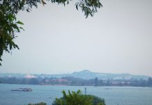 Peringatan Cuaca untuk Kota Batam: Berawan dengan Potensi Angin Kencang Prakiraan Cuaca Kota Batam Hari Ini: Berawan Pagi, Cerah Berawan Sore Hingga Malam