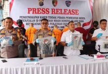 Bos Judi Asal Kepri Terlibat Kasus Judi Online Higgs Domino Island dengan Omzet Rp18 Miliar Bos Judi Asal Kepri Terlibat Kasus Judi Online Higgs Domino Island