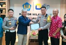 Ditlantas Polda Kepri Dapat Penghargaan dari Kanwil DJP Provinsi Kepri Ditlantas Polda Kepri Dapat Penghargaan dari Kanwil DJP Provinsi Kepri