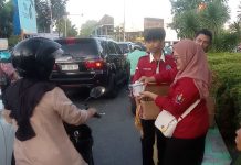 Berkah Ramadhan, FORIDIKSI Stisipol Tanjungpinang Bagi Takjil di Pamendan FORIDIKSI Stisipol Tanjungpinang Bagi Takjil di Pamendan