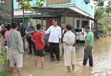 Gubernur Sumbar Mahyeldi: 5 Kabupaten dan Kota Dilanda Banjir dan Longsor Gubernur Sumbar Mahyeldi: 5 Kabupaten dan Kota Dilanda Banjir dan Longsor