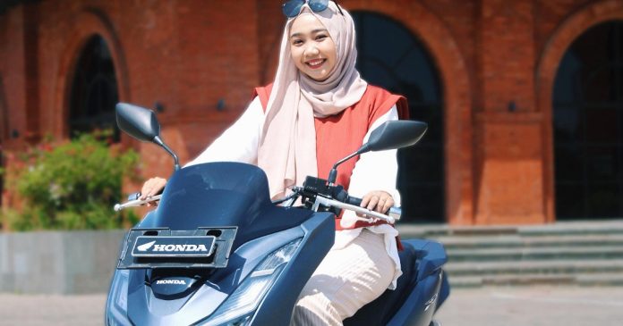 Promo Honda PCX160 di Kepri: Kredit DP 2,4 Juta Potong Satu Bulan Cicilan