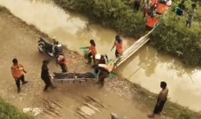 Korban Banjir Bandang Ditemukan di Pesisir Selatan, Sumatera Barat-Total Korban Meninggal Menjadi 24 Orang Korban Banjir Bandang Ditemukan di Pesisir Selatan, Sumatera Barat: Total Korban Meninggal Menjadi 24 Orang