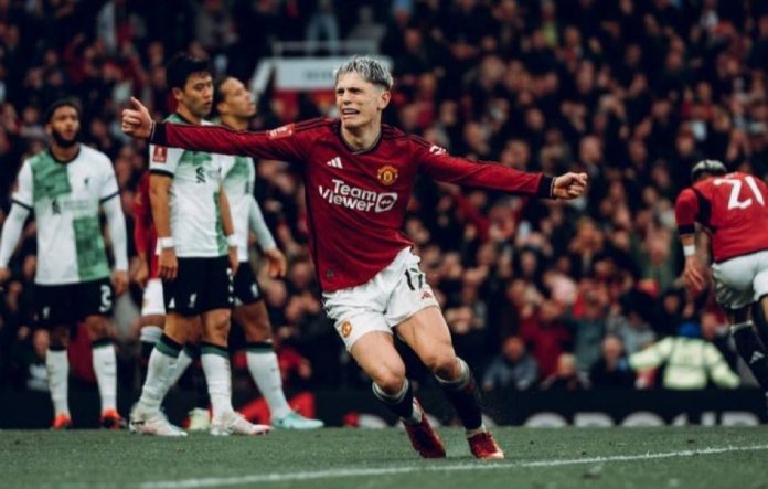 Manchester United Menang Dramatis dari Liverpool