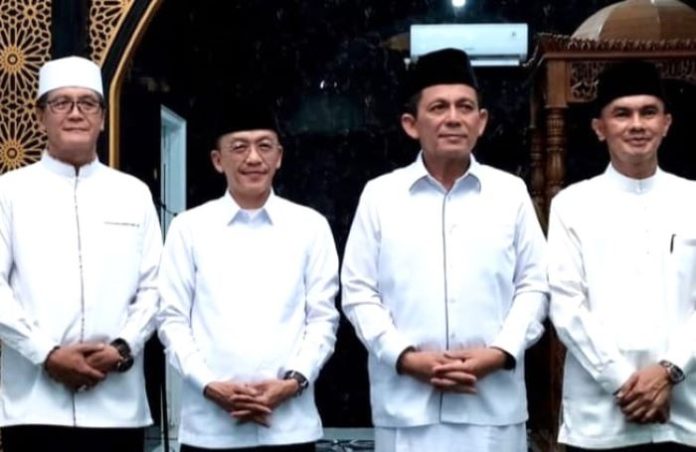 PJ Wali Kota Tanjungpinang dan Gubernur Kepri Bersilaturahmi dan Buka Puasa Bersama Warga