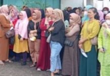 Pekerja PT Swakarya Indah Busana Tanjungpinang Demo Minta THR 2024 Pekerja PT Swakarya Indah Busana