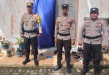 Perayaan Jumat Agung, Polsek Jemaja Lakukan Pengamanan Gereja Perayaan Jumat Agung, Polsek Jemaja Lakukan Pengamanan Gereja