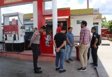 Serentak, Polres Bintan Lakukan Pemantauan ke Sejumlah SPBU di Bintan Serentak, Polres Bintan Lakukan Pemantauan ke Sejumlah SPBU di Bintan