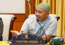 Sekdaprov Kepri Pimpin Rakor Kesbangpol Bahas Harmonisasi Program dan Stabilitas Daerah Sekdaprov Kepri Pimpin Rakor Kesbangpol Bahas Harmonisasi Program dan Stabilitas Daerah