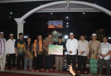 Anggota DPRD Pasbar dan Bupati Dampingi Tim Provinsi Sumbar dalam Safari Ramadan di Masjid Raya Kapundung, Kinali Anggota DPRD Pasbar dan Bupati Dampingi Tim Provinsi Sumbar dalam Safari Ramadan di Masjid Raya Kapundung, Kinali