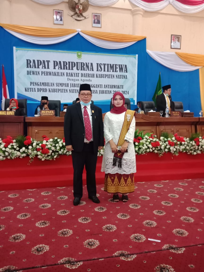 Daeng Amhar, S.E M.M bersama Istri