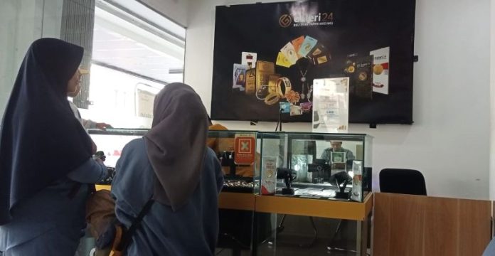 distro Harga Emas Cetakan di Distro Galeri 24 Batam Hari Ini Bergerak Turun