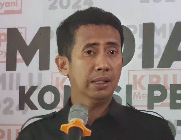 mawardi-ketua-kpu-batam KPU Tanggapi Soal Nama 50 Anggota DPRD Batam Terpilih