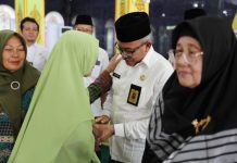 Sekda Kota Batam Hadiri Pesantren Ramadhan Muslimat NU Belakangpadang Sekda Kota Batam Hadiri Pesantren Ramadhan Muslimat NU Belakangpadang
